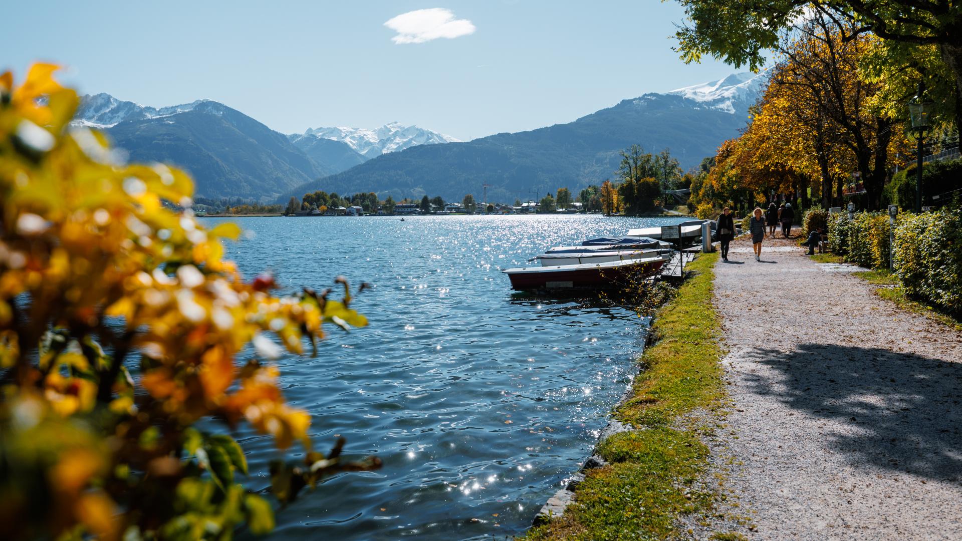 10015-Zell-am-See-Uferpromenade-Herbst